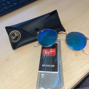 Ray Ban Women’s Flash Lense Polarized Glasses